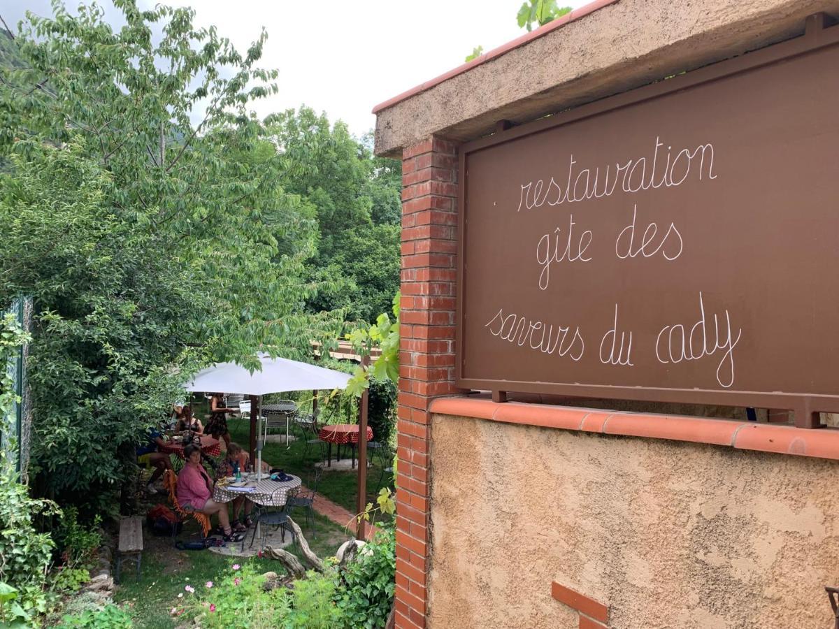 Gite Du Cady Casteil Экстерьер фото